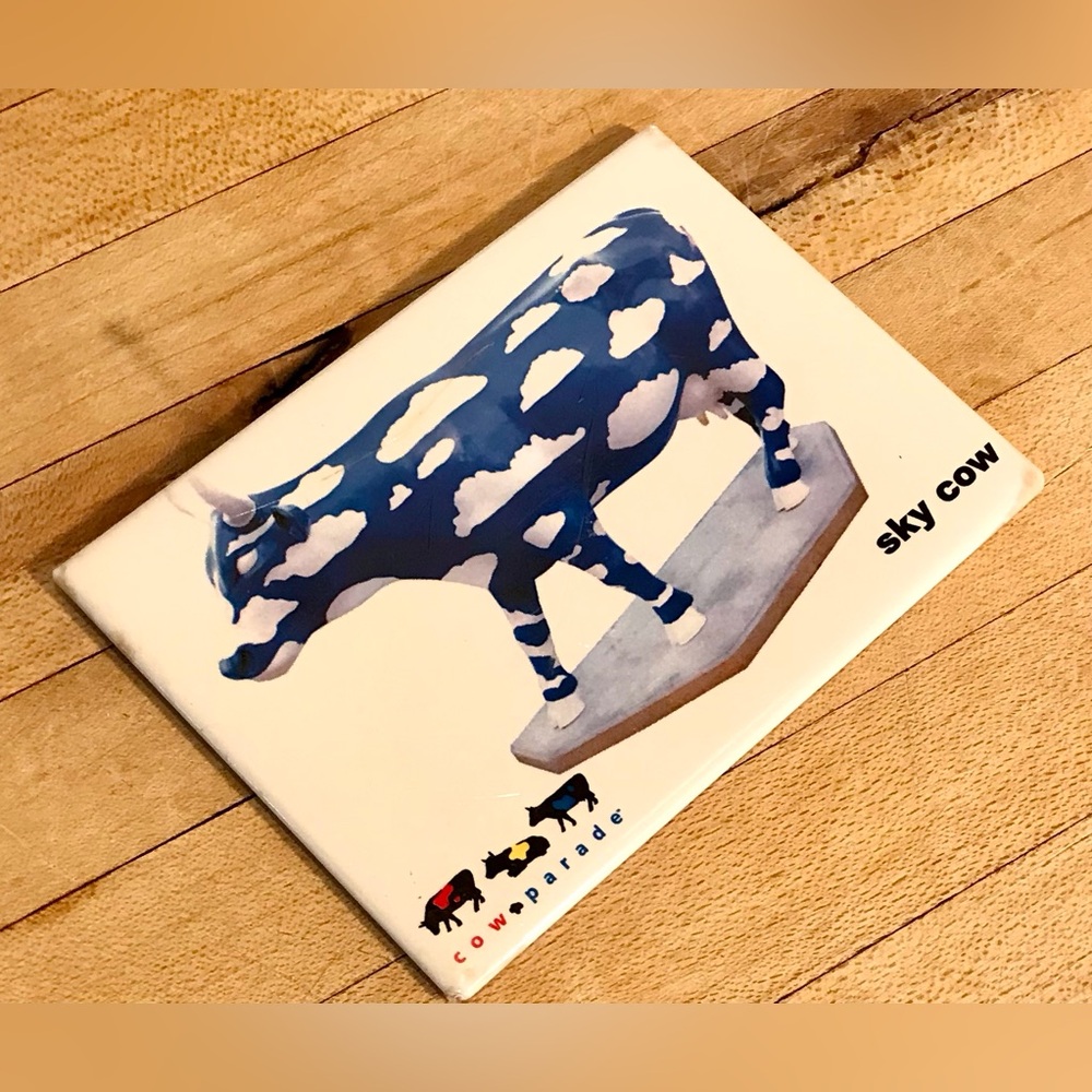 Rare 2000 Cow Parade Holdings Corp Sky Cow Refrigerator Fridge Magnet Farm Air